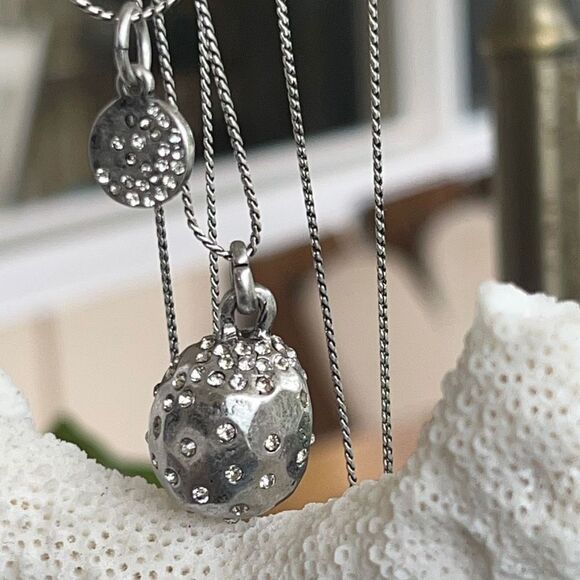 Antiqued Silver Layered Swarovski Crystals Statement Layered Pendant Necklace - Picture 3 of 8